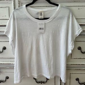 We The Free ♡ NWT Size M White T-Shirt